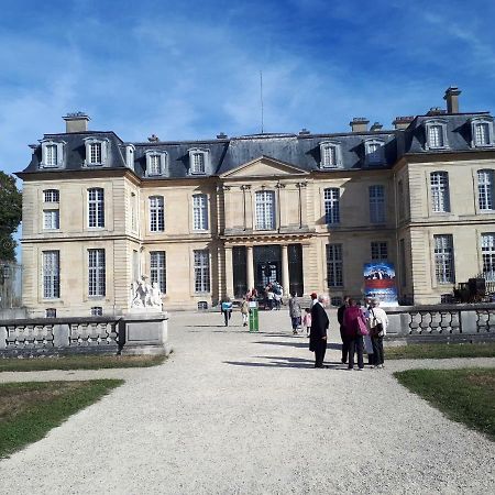 Residence le Château Champs-Sur-Marne Extérieur photo